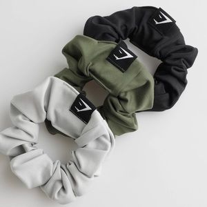 GYM SHARK SCRUNCHIES